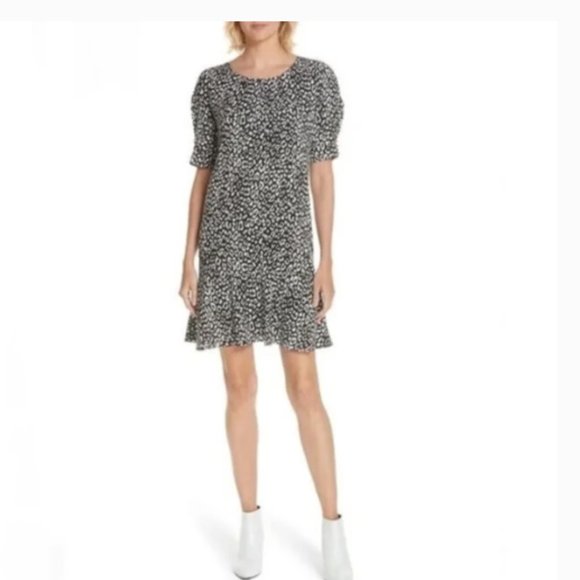 Joie Dresses & Skirts - Joie Angeni Leopard Print Puff Sleeve Dress